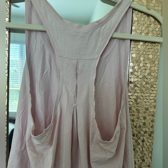 Lululemon tank top - Picture 4 of 5